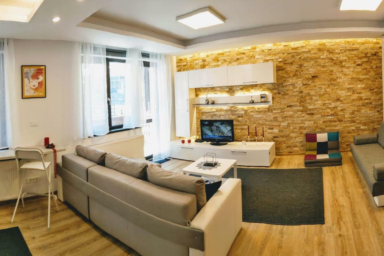 Studio 10 Buşteni Esterno foto