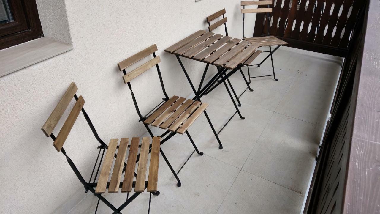 Studio 10 Buşteni Esterno foto